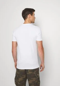 Pier One 7 Pack - T-Shirt Basic - White 10 Pier One 7 Pack - T-Shirt Basic - White -Herenkledingwinkel 06de93fe02e54e4393a57063dcac320c