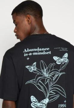 YOURTURN Chest Tee Unisex - T-Shirt Print - 802 - Black -Herenkledingwinkel 0e4b4081586c44b38413d45691796242