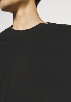 Pier One Pyjama - Black 10 Pier One Pyjama - Black -Herenkledingwinkel 2d7a3bf373434ec99530f26b5c489aa6