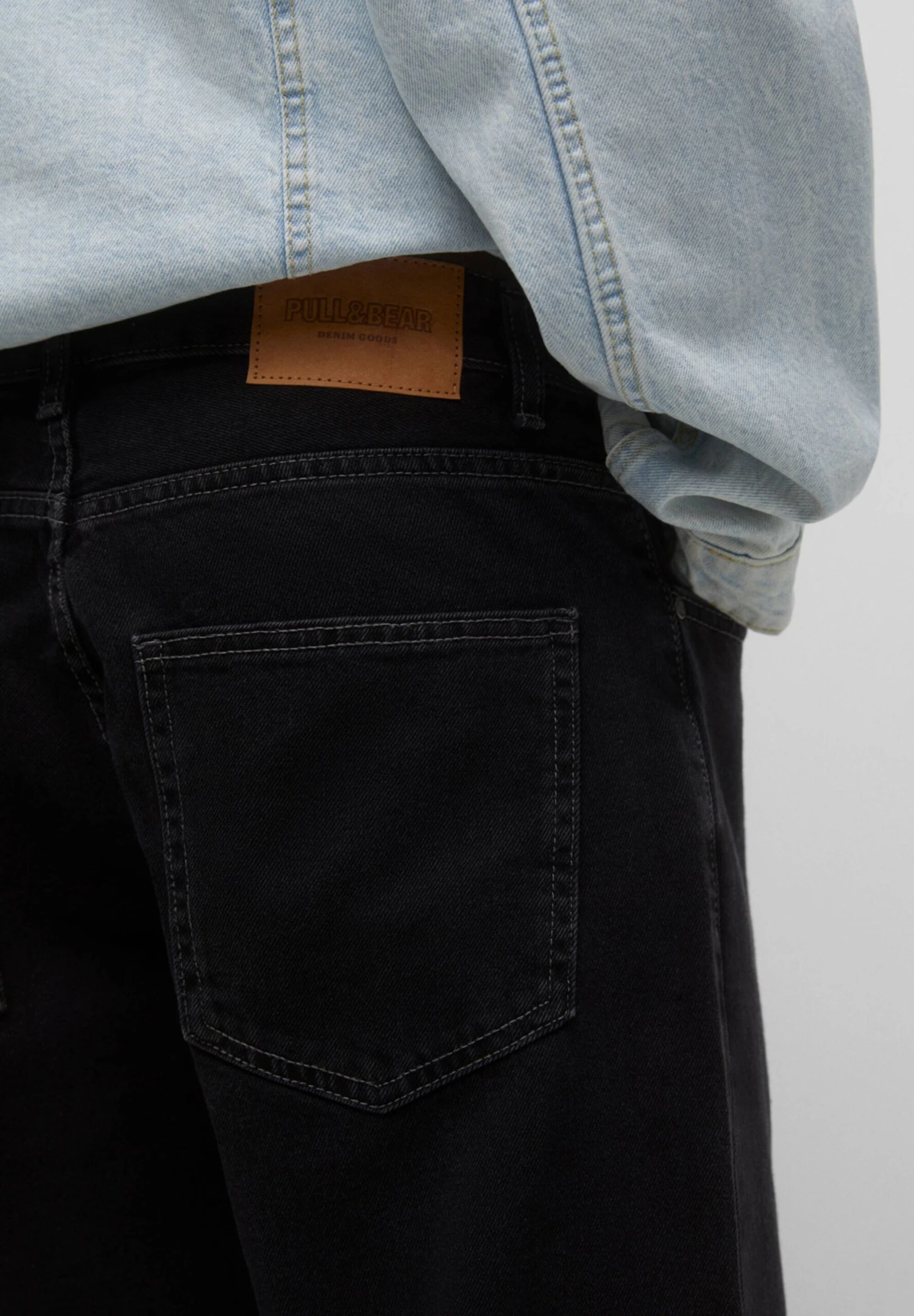 PULL & BEAR Wide - Relaxed Fit Jeans - Black 5 PULL & BEAR Wide - Relaxed Fit Jeans - Black - Afbeelding 5