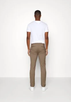 Pier One Chino - Brown 7 Pier One Chino - Brown -Herenkledingwinkel 3b1a04b6cea3448cbd280175ba3b1e46