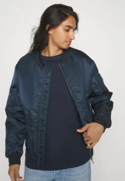 YOURTURN 3Pack Unisex - T-Shirt Basic - Olive, Beige, Dark Blue -Herenkledingwinkel 5b3b0b549208478d880117e283d8c958