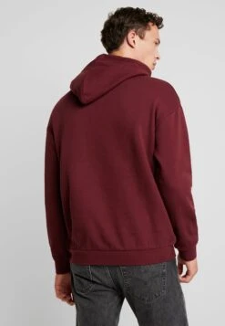 Pier One Hoodie - Bordeaux 8 Pier One Hoodie - Bordeaux -Herenkledingwinkel 6fe908a29d5a4d61827d3113887abc4b