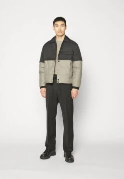 Emporio Armani Jacket - Gewatteerde Jas - Multi-Coloured 15 Emporio Armani Jacket - Gewatteerde Jas - Multi-Coloured -Herenkledingwinkel 74db526594384ddbbf0634779726c03a