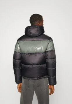 EA7 Emporio Armani Jacket - Winterjas - Black -Herenkledingwinkel 7ce4fd5e8cc34b1a90e0d58f3bf210ae