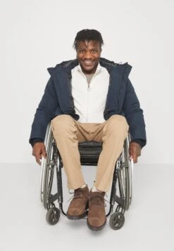 Pier One Vest - Off White 13 Pier One Vest - Off White -Herenkledingwinkel 90d97e053d224200bd224084b6e217cc