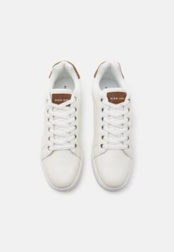 Pier One Sneakers Laag - White -Herenkledingwinkel a459a37a54644a3aa05e27c6f0a40515