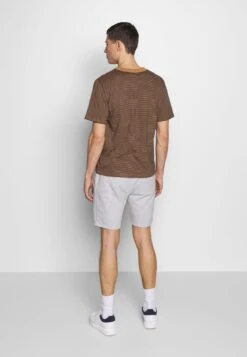 Pier One 2 Pack - Shorts -Light Grey /Black 10 Pier One 2 Pack - Shorts -Light Grey /Black -Herenkledingwinkel a95507bb1b644136a259c68258b032f4