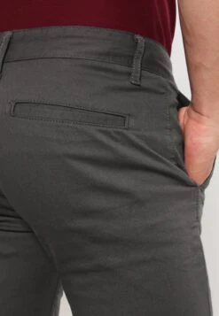 Pier One Chino - Dark Grey 10 Pier One Chino - Dark Grey -Herenkledingwinkel ad63fc5f1f3f44ed919d121e71899f26