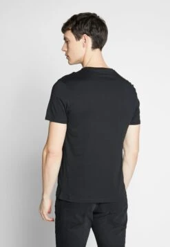 Pier One 3 Pack - T-Shirt Basic - Black/White/Blue -Herenkledingwinkel e7497b751f8c4bd498980e2ffe8f6ae0