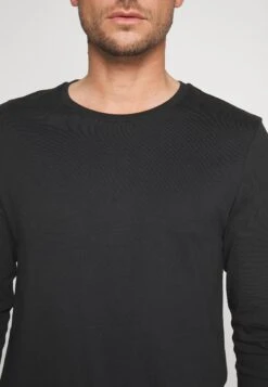 Pier One 2 Pack - Longsleeve - White/Black -Herenkledingwinkel f0a28af1295b4a3493b2067c515db83b